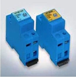 Thiết bị cắt lọc sét trên đường nguồn PLSF-16A